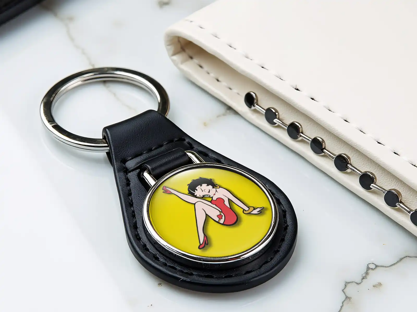 Luxury Keychain High-Quality Leather Racing Style
